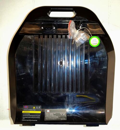 Kontio Motors Kruiser Long Range Style: Istuimen alapuolinen akku 1.2 kWh